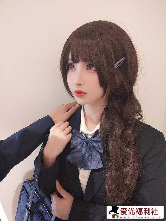 rioko凉凉子牛头人的奇妙冒险图集在哪能看？其故事情节耐人寻味-2