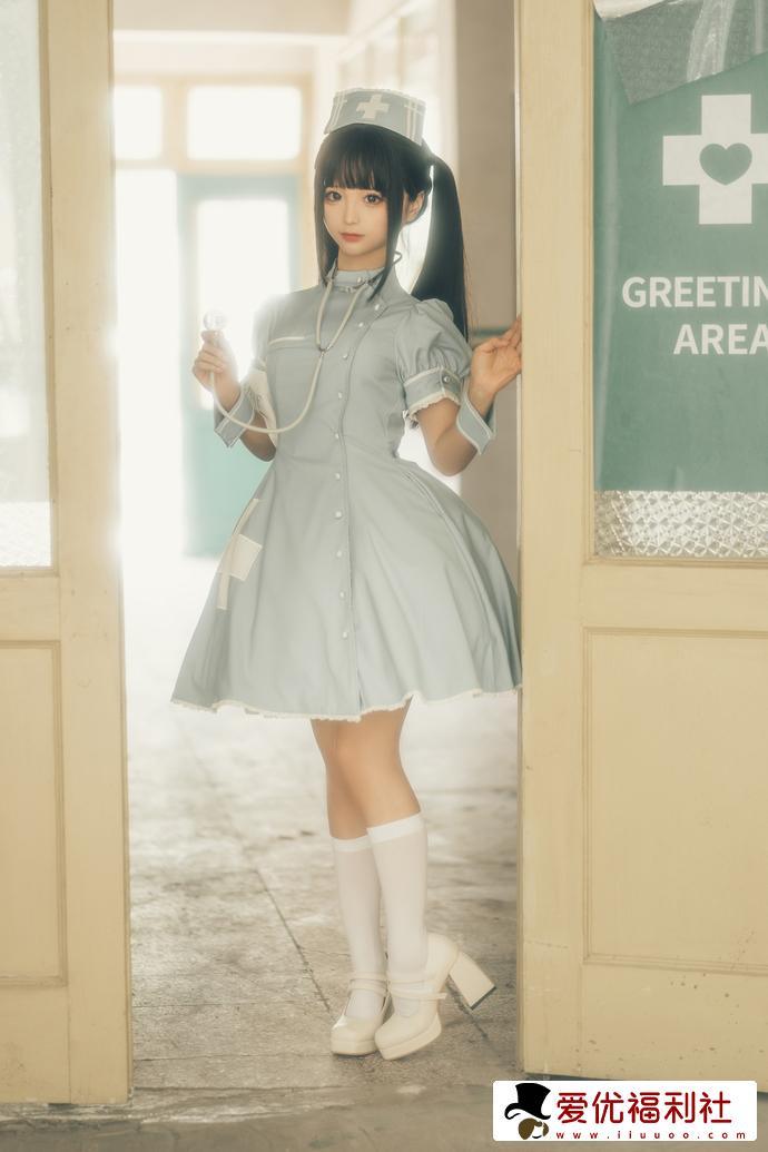 蠢沫沫和摄影师铁手教授是什么关系？他是拍摄到了蠢沫沫无创可贴的图片？-3