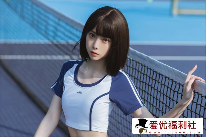 超级养眼！许岚LAN夏日运动服化身迷人动感的足球宝贝-1