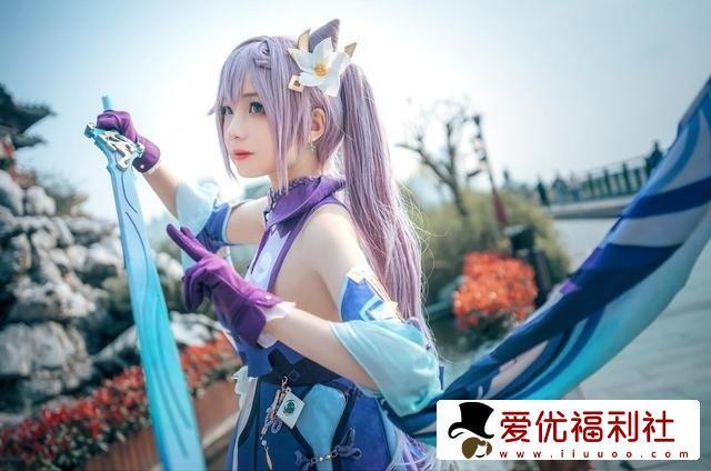 nagisa魔物喵紫色刻晴COS 少女贩卖娃娃机诱惑点引爆视觉冲击！-1
