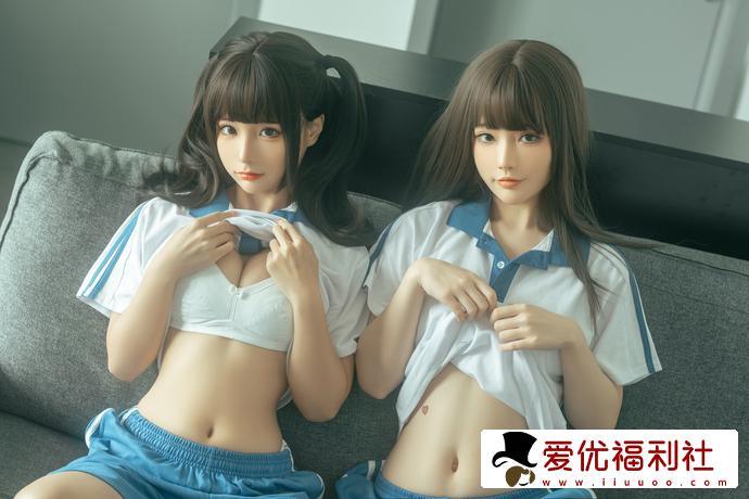 创可贴双壁妹子！桃良阿宅&蠢沫沫同桌的你再次刷新快乐的上线！-1