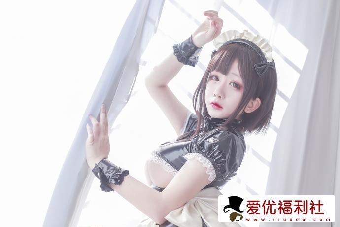 妖娆身材！娃娃脸日奈娇半R女仆作品移不开的目光-2