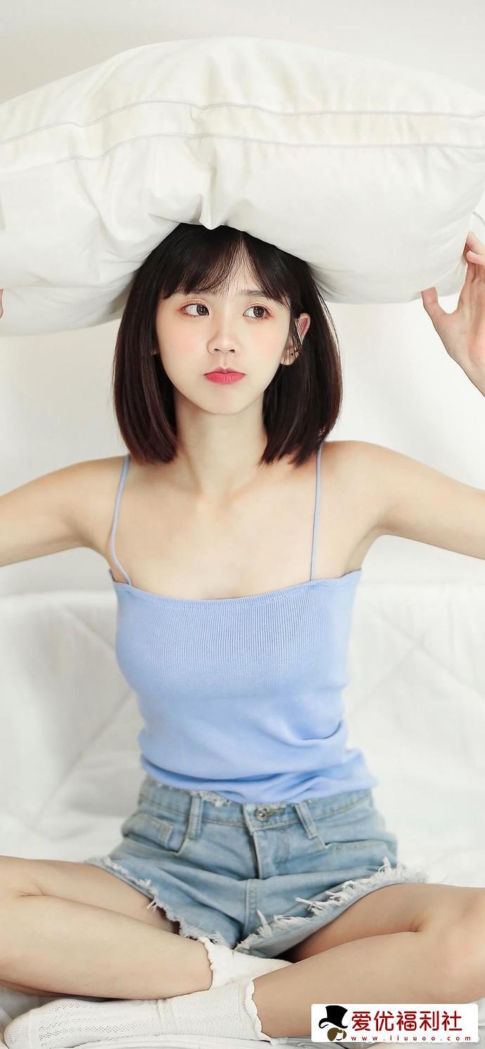 井川里予和别人打扑克牌的视频在哪里能找到？她是怎么火起来的？-5