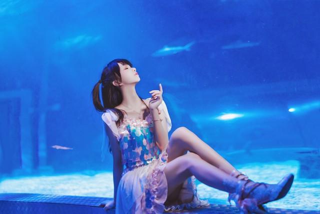 桜桃喵 – NO.204 水族馆 [15P-226MB]